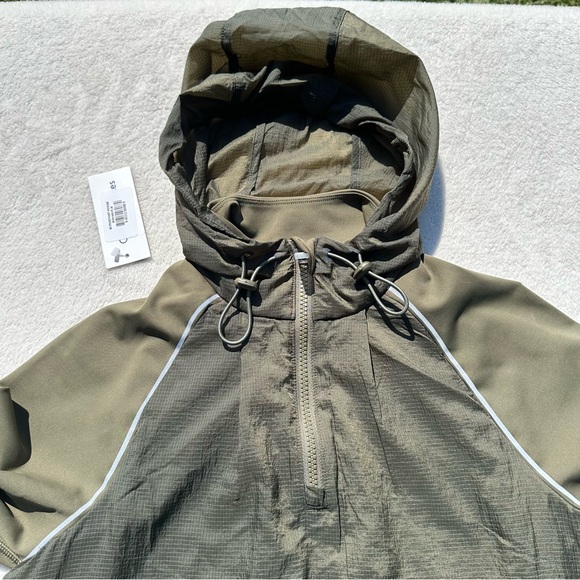 NWT Outdoor Voices FrostKnit Hooded Green Running Jacket - Picture 10 of 16